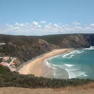 Vila Fortaleza Ii - Arrifana Homestay
